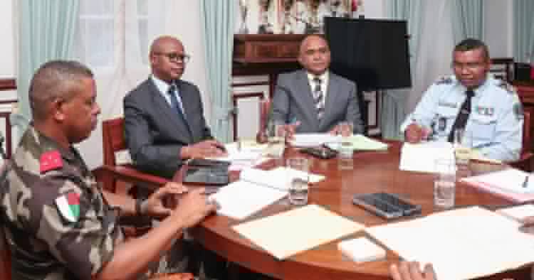 Foyer de tension : le gouvernement sous pression