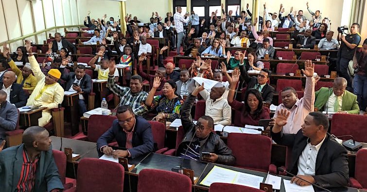 Assemblée Nationale : le projet de loi de finances 2023 adopté sans (...) -  Madagascar-Tribune.com